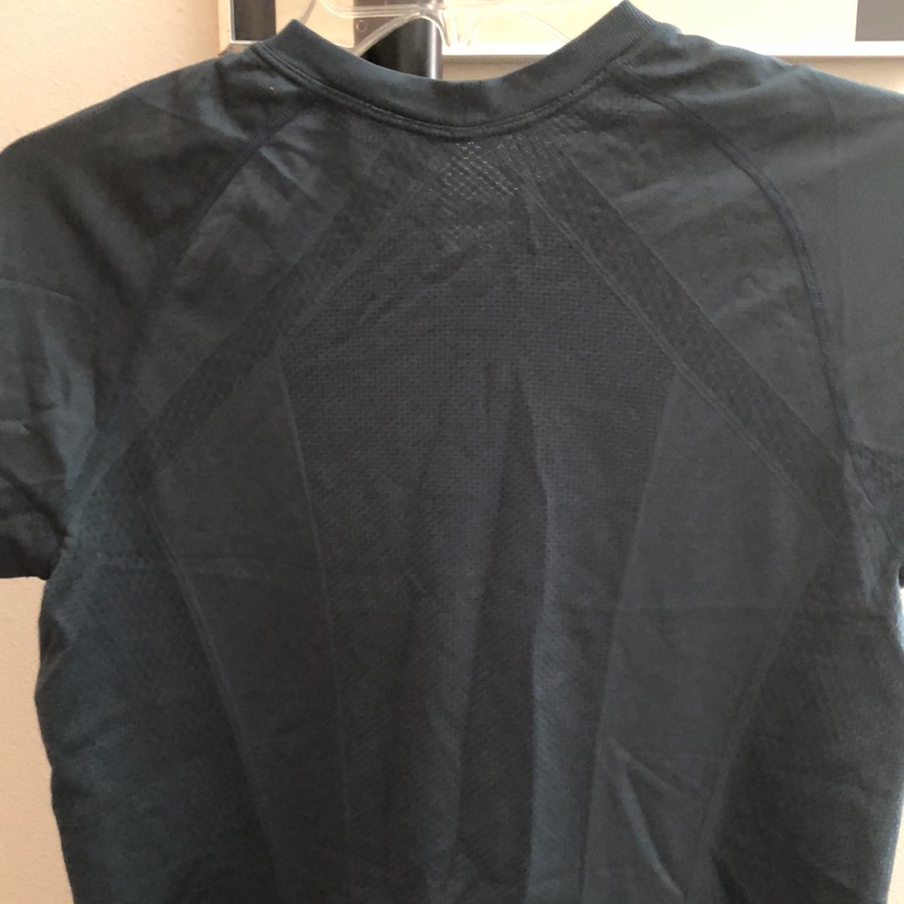 NUX workout tee size large NWOT - Picture 9 of 10